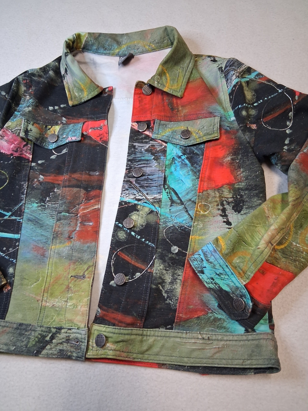 Abstract Multi-Color Jacket - Picture 2 of 6